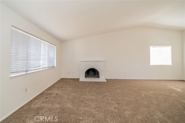 Detail Gallery Image 8 of 37 For 23607 Dracaea Ave, Moreno Valley,  CA 92553 - 3 Beds | 2 Baths