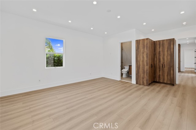 Detail Gallery Image 15 of 24 For 17175 Rayen St, Northridge,  CA 91325 - 2 Beds | 3 Baths