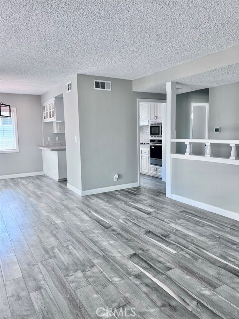Detail Gallery Image 2 of 8 For 6151 Tyndall Dr, Huntington Beach,  CA 92647 - 3 Beds | 2 Baths