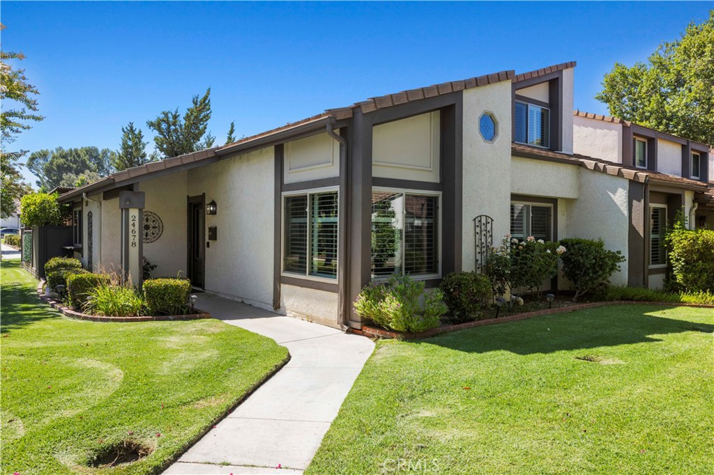 24678 Golfview Drive