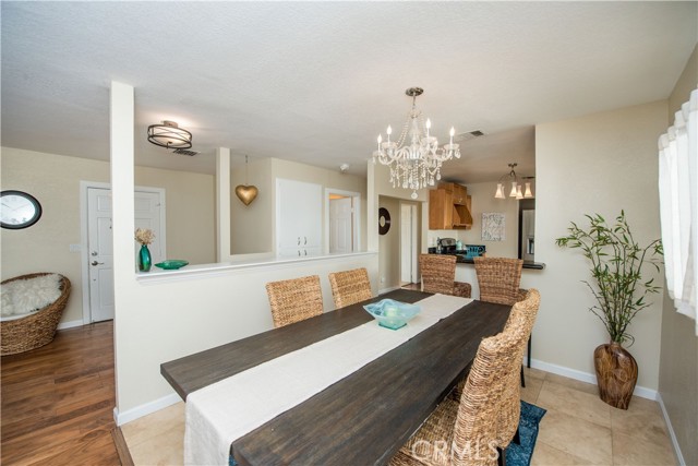 Detail Gallery Image 14 of 35 For 323 N Woods Ave, Fullerton,  CA 92832 - 2 Beds | 2 Baths