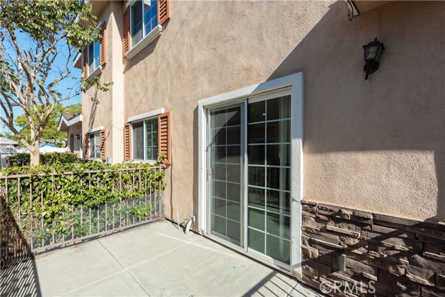 Detail Gallery Image 13 of 28 For 115 W Southgate Ave, Fullerton,  CA 92832 - 2 Beds | 2/1 Baths