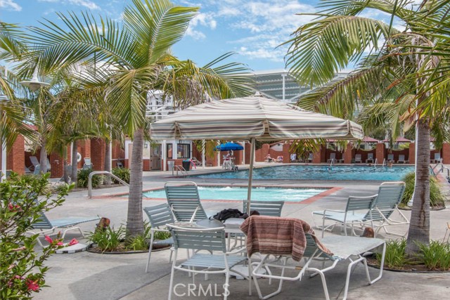 161 Avenida Majorca, Laguna Woods CA: https://media.crmls.org/medias/e3249f1a-7b93-41d6-912c-5c5afc2b6b75.jpg