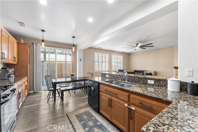 Detail Gallery Image 21 of 45 For 3025 Neary Ct, Rosamond,  CA 93560 - 4 Beds | 3 Baths