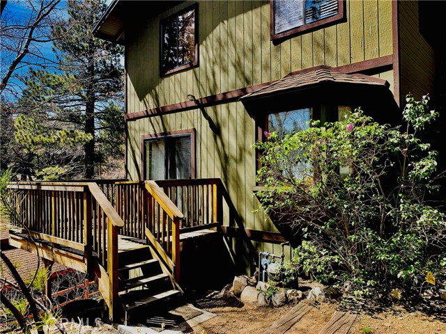 Detail Gallery Image 7 of 39 For 762 Esquimoux Dr, Green Valley Lake,  CA 92341 - 3 Beds | 2/1 Baths