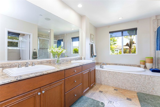 10266 Horsehaven Street, Sun Valley CA: https://media.crmls.org/medias/e324fe9f-9649-4ad5-b898-5bffa113cc31.jpg