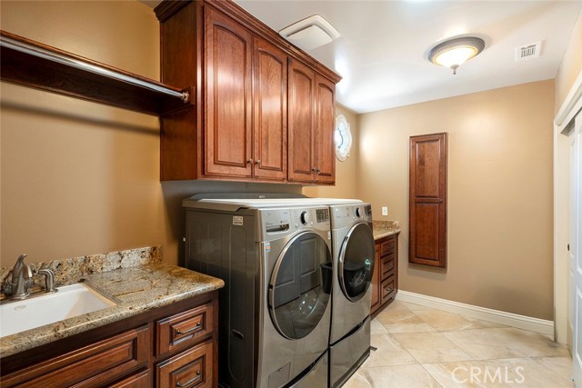 Detail Gallery Image 25 of 74 For 24568 Three Springs Rd, Hemet,  CA 92545 - 5 Beds | 3/1 Baths