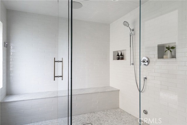 Detail Gallery Image 32 of 47 For 654 S Cumberland, Lake Arrowhead,  CA 92352 - 5 Beds | 5 Baths