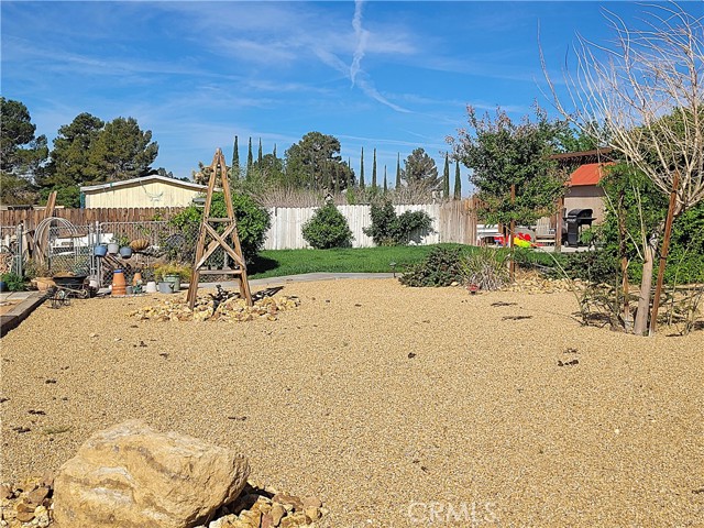 Detail Gallery Image 26 of 29 For 23677 Cahuilla, Apple Valley,  CA 92307 - 3 Beds | 2 Baths