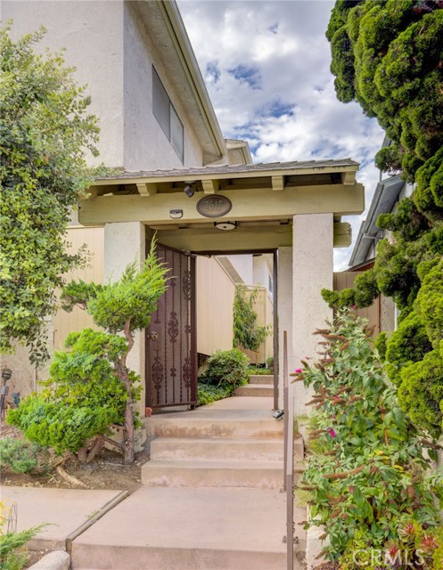 2617 Ruhland Avenue, Redondo Beach, California 90278, 2 Bedrooms Bedrooms, ,1 BathroomBathrooms,Residential,Sold,Ruhland,SB23059783