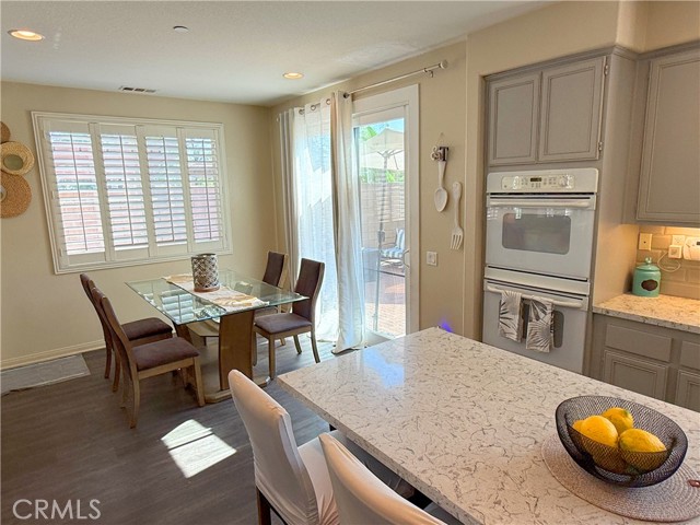 15767 Buck Point Lane, Fontana CA: https://media.crmls.org/medias/e3277f4d-516a-4a3c-9c30-52981f2919ed.jpg