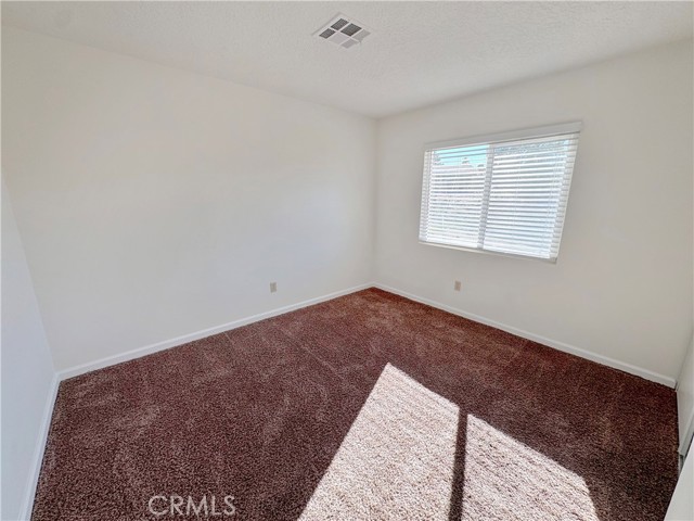 Detail Gallery Image 14 of 22 For 27474 Travertine, Barstow,  CA 92311 - 3 Beds | 2/1 Baths