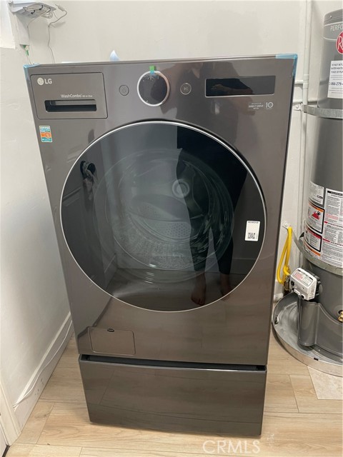 Image 4 of 10 For 2621 Michigan Avenue