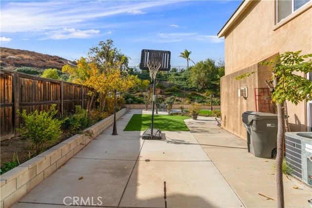 Detail Gallery Image 32 of 36 For 23613 Canyon Heights Dr, Menifee,  CA 92587 - 6 Beds | 2/1 Baths