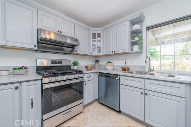 2126 Montera Drive, Hacienda Heights CA: https://media.crmls.org/medias/e32c0836-79a9-47e1-ba78-76ada8e9b47d.jpg