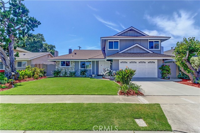 Detail Gallery Image 1 of 71 For 16591 Busby Ln, Huntington Beach,  CA 92647 - 5 Beds | 2 Baths