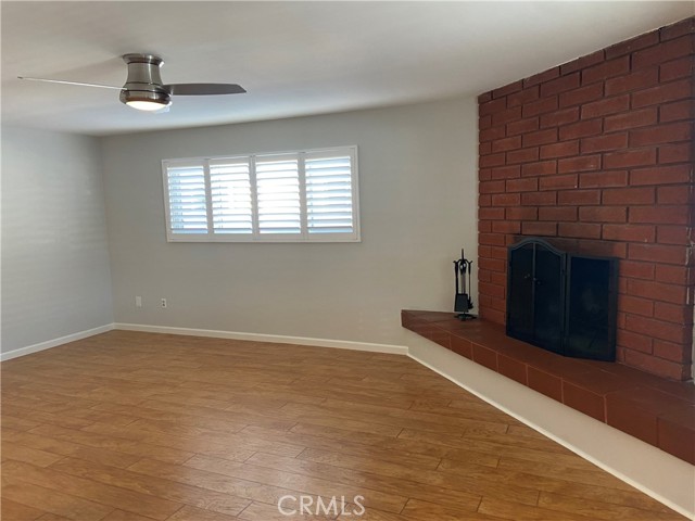 Front unit living room w/ fireplace