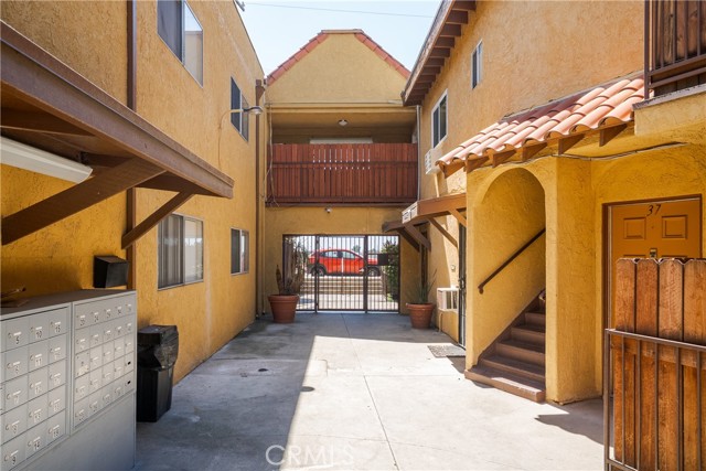 Image 4 of 11 For 4810 Vincent Avenue