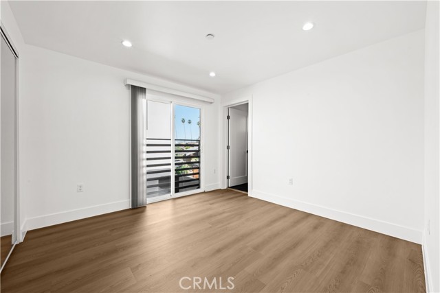 Detail Gallery Image 23 of 27 For 2002 Hillcrest Dr, Los Angeles,  CA 90016 - 4 Beds | 4 Baths