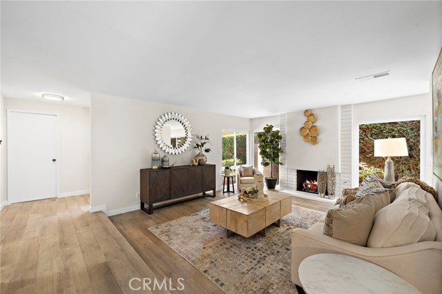 Detail Gallery Image 5 of 42 For 10830 La Terraza Avenue, Fountain Valley,  CA 92708 - 5 Beds | 2 Baths