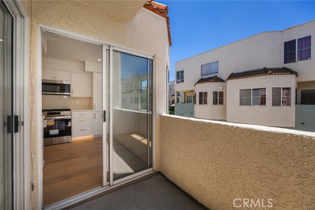 2 Bed Home for Sale in Sherman Oaks, California