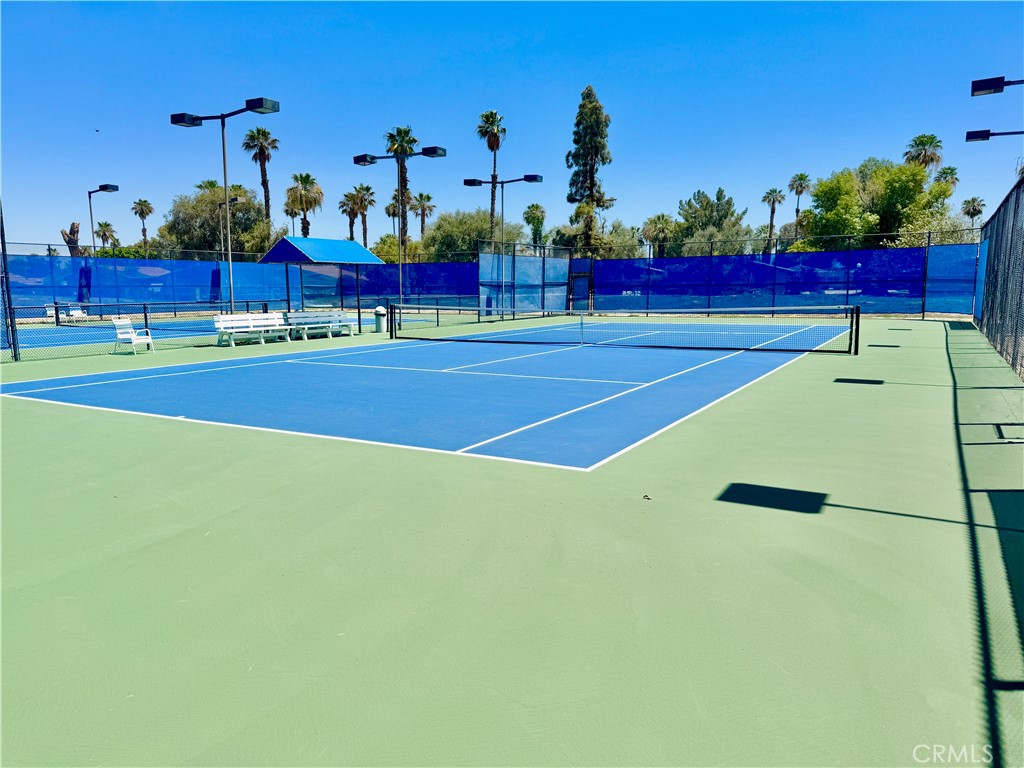 https://media.crmls.org/medias/e3325fc2-4a17-4b08-a80c-2ca9f75e1960.jpg?preset=X-Large
