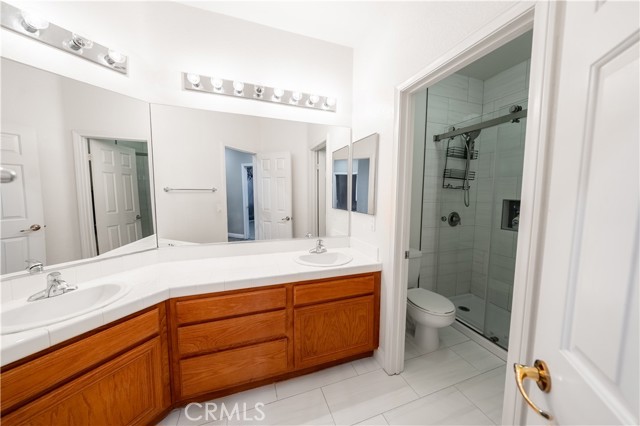 31465 Inverness Court, Temecula CA: https://media.crmls.org/medias/e332d360-3c4e-407d-837b-8a34b58175e7.jpg