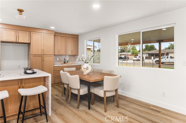 2124 W Flower Avenue, Fullerton CA: https://media.crmls.org/medias/e3331ef9-13d6-48c4-aea7-467770595f30.jpg
