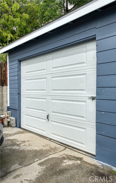 3611 Fourth Avenue, Glendale CA: https://media.crmls.org/medias/e3338f23-27ad-488b-9f49-8dce1b6da376.jpg