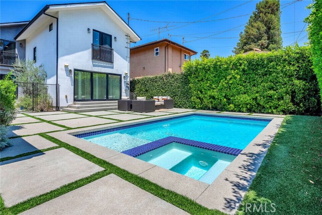 Detail Gallery Image 19 of 49 For 5110 Greenbush Ave, Sherman Oaks,  CA 91423 - 6 Beds | 6 Baths