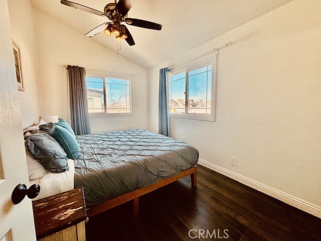 Detail Gallery Image 8 of 10 For 127 29th St #2,  Newport Beach,  CA 92663 - 4 Beds | 2 Baths