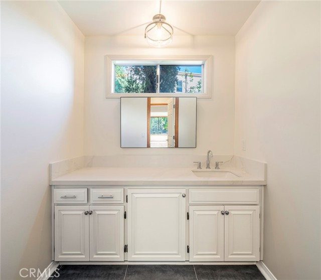 Detail Gallery Image 22 of 45 For 5245 Elvira Rd, Woodland Hills,  CA 91364 - 3 Beds | 3 Baths