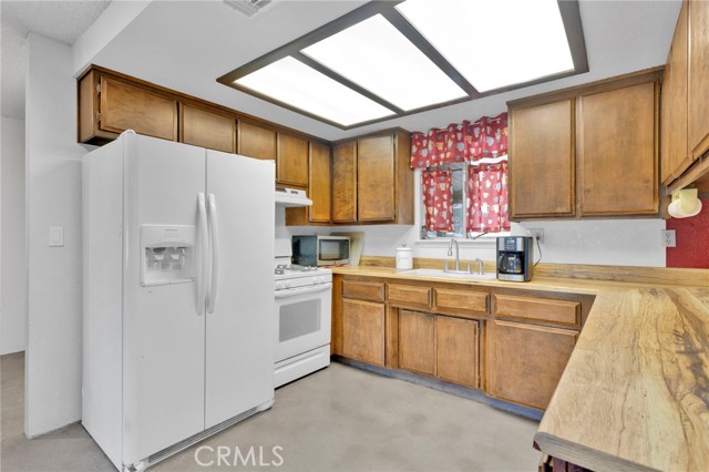 Detail Gallery Image 13 of 70 For 7929 Mono, Hesperia,  CA 92345 - 3 Beds | 2 Baths