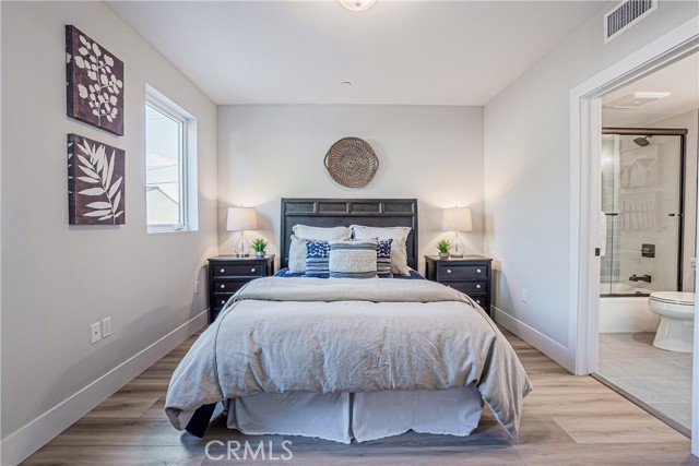 Main Level En-suite