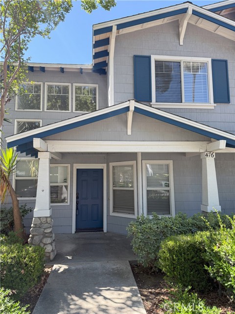 476 E Center Street, Anaheim CA: https://media.crmls.org/medias/e334e9c5-015c-4340-bfd1-2f786c124150.jpg