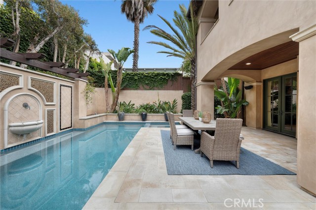 114 N Ardmore Avenue, Manhattan Beach CA: https://media.crmls.org/medias/e335563e-6c5c-44a9-afe2-02c8d3400b56.jpg