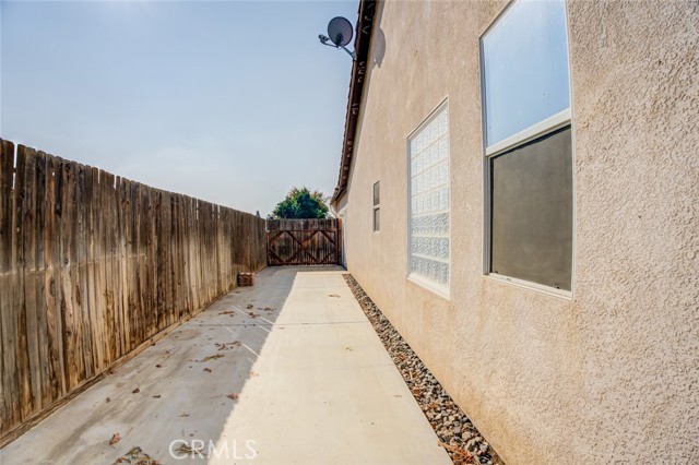 Detail Gallery Image 27 of 53 For 10500 Vista Bonita Dr, Bakersfield,  CA 93311 - 3 Beds | 2 Baths