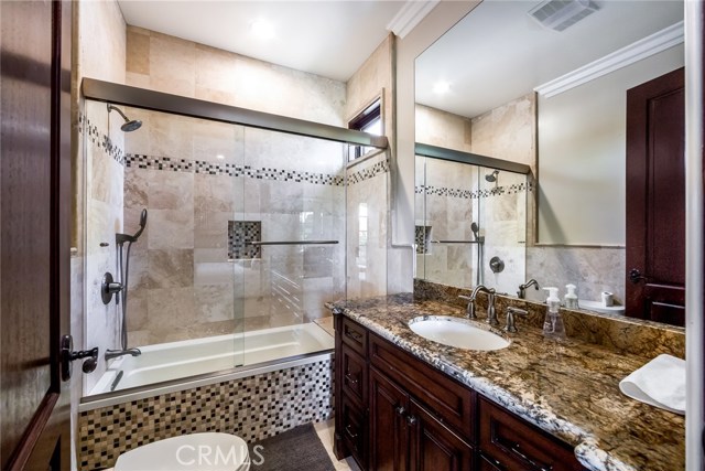 Detail Gallery Image 50 of 52 For 12530 Collins St, Valley Glen,  CA 91607 - 6 Beds | 5/1 Baths