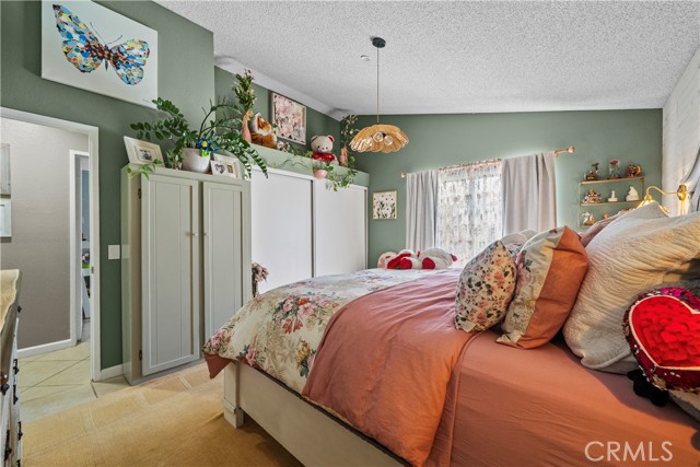 3052 E Avenue S4, Palmdale CA: https://media.crmls.org/medias/e335f93d-4cf5-47c2-87a9-cdff79df8637.jpg