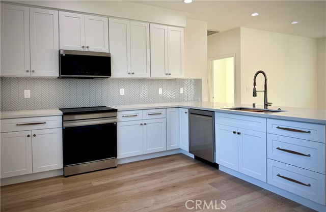 6118 Amos, Lakewood CA: https://media.crmls.org/medias/e336f77b-fe5f-4456-8f4f-b4a56385dea8.jpg