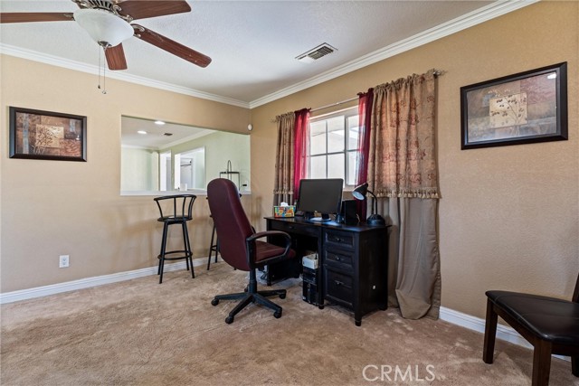 Detail Gallery Image 13 of 35 For 41009 17th, Palmdale,  CA 93551 - 5 Beds | 3 Baths