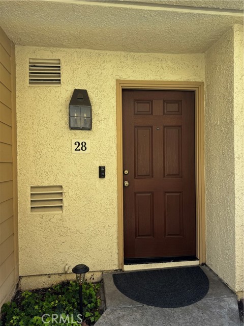 Detail Gallery Image 3 of 31 For 5760 Owensmouth Ave #28,  Woodland Hills,  CA 91367 - 2 Beds | 1/1 Baths