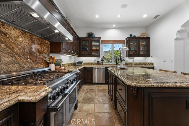 Detail Gallery Image 23 of 54 For 53 Calle Careyes, San Clemente,  CA 92673 - 5 Beds | 5/1 Baths