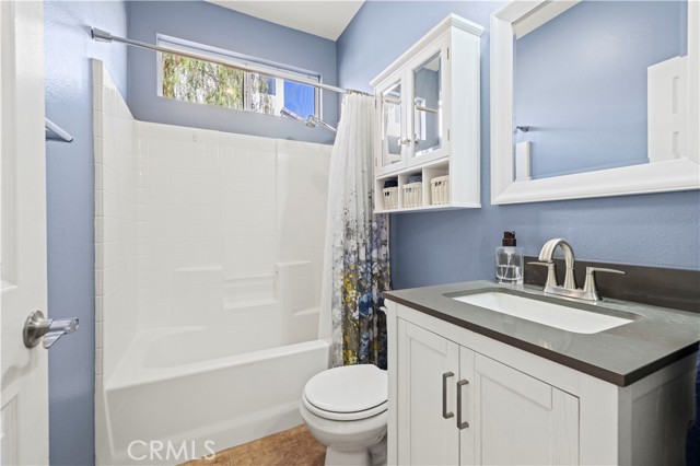 Detail Gallery Image 31 of 68 For 31205 Cherry Dr, Castaic,  CA 91384 - 5 Beds | 3 Baths