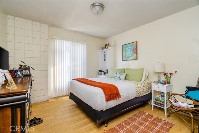 523 E Hazel Street, Inglewood CA: https://media.crmls.org/medias/e33887f0-ac65-4356-88d8-13696dee751f.jpg