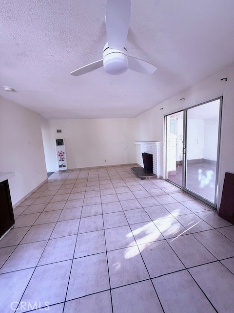 3187 Ruthann Dr,, Jurupa Valley CA: https://media.crmls.org/medias/e338a4d9-548d-4c30-b552-daf791832f60.jpg