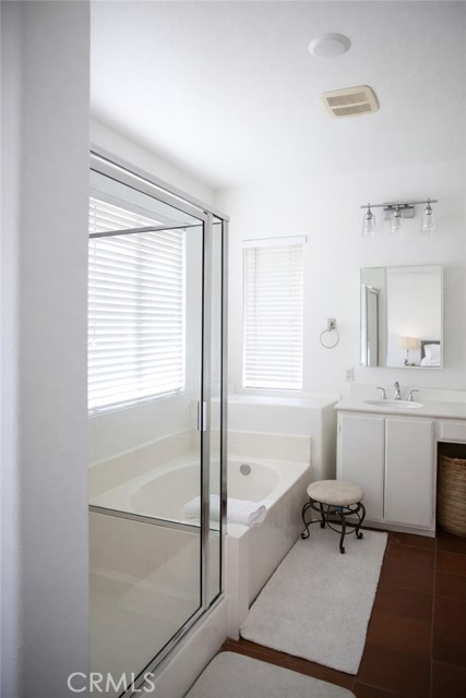 Detail Gallery Image 9 of 10 For 4689 Brookmore Ct, Riverside,  CA 92505 - 3 Beds | 3 Baths