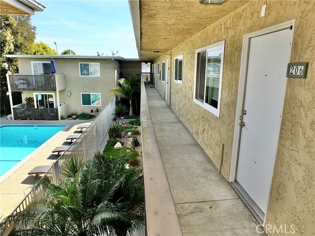 720 Meyer Lane, Redondo Beach, California 90278, 2 Bedrooms Bedrooms, ,2 BathroomsBathrooms,Residential,Sold,Meyer,PW22057237