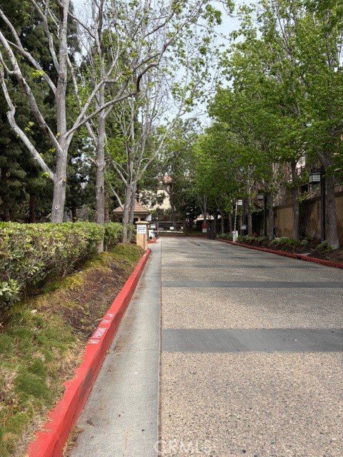 Detail Gallery Image 3 of 29 For 2563 Plaza Del Amo #109, Torrance,  CA 90503 - 2 Beds | 2/1 Baths