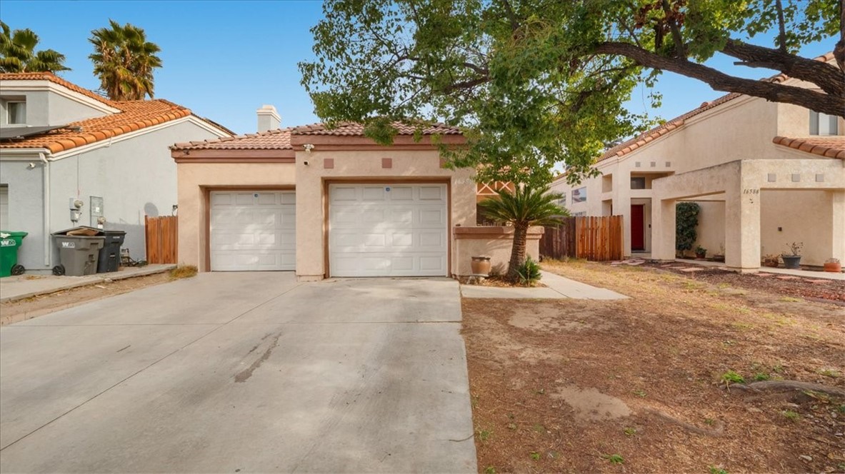 Detail Gallery Image 1 of 20 For 16580 War Cloud Dr, Moreno Valley,  CA 92551 - 3 Beds | 2 Baths